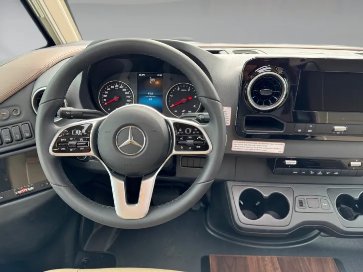 Fahrzeugbild Carthago chic e-line I 64 XL QB Mercedes (234) #8