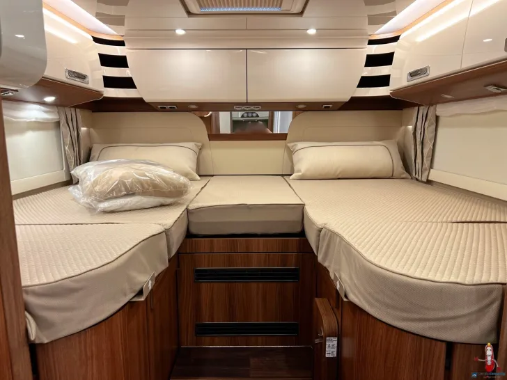Fahrzeugbild Carthago chic e-line I 61 XL LE Mercedes (249) #33