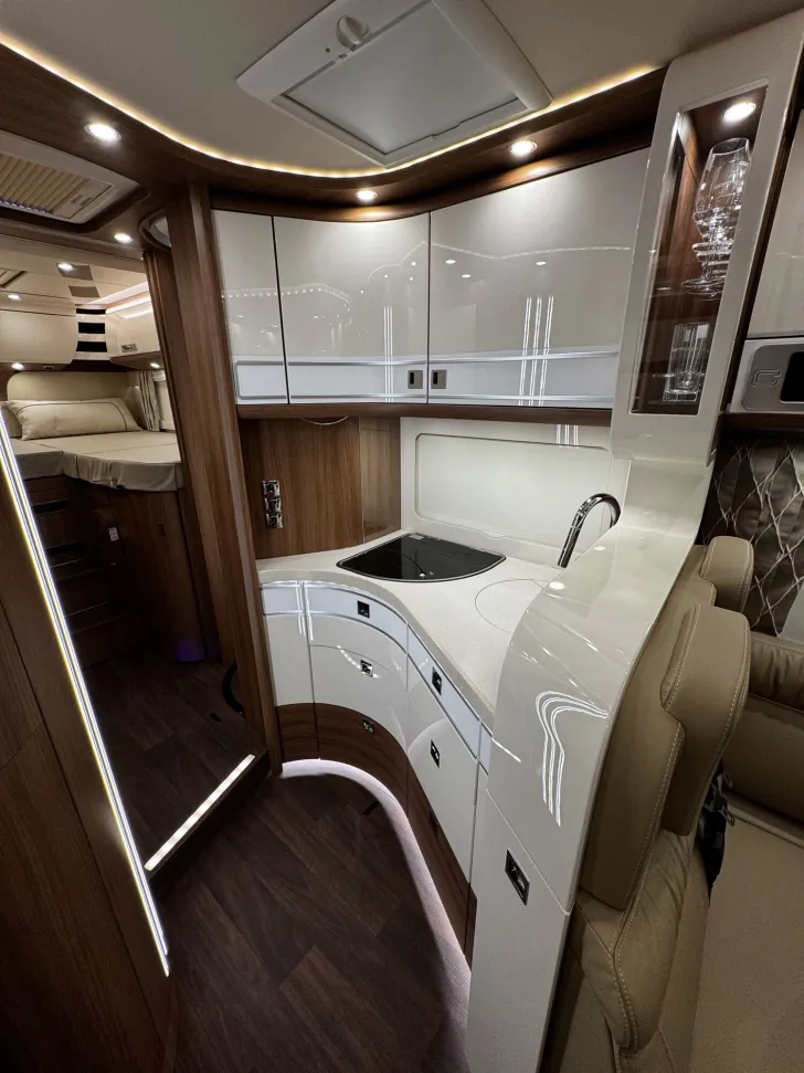 Fahrzeugbild Carthago chic e-line I 50 LE DA Fiat (251) #19