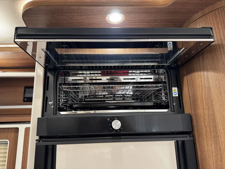 Fahrzeugbild Carthago chic e-line I 50 LE DA Fiat (251) #22