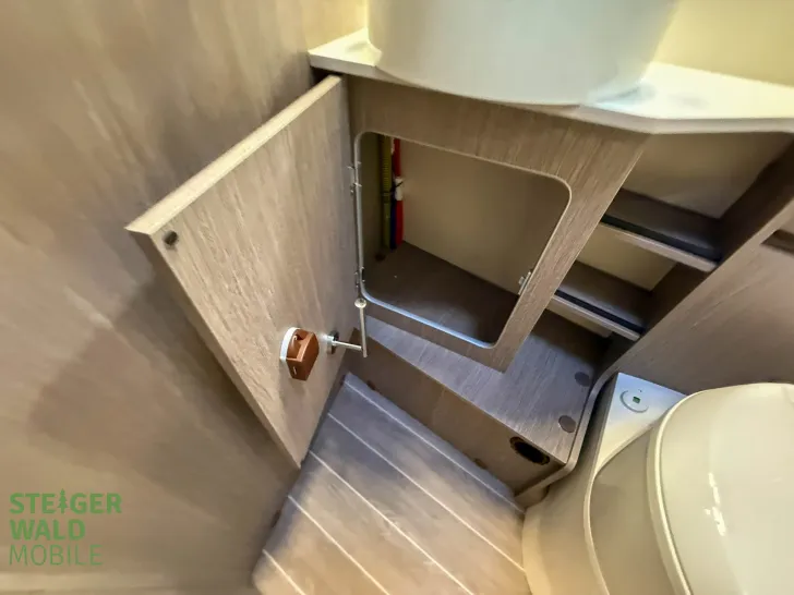 Fahrzeugbild Roller Team ZEFIRO 287 INTEGRAL 180PS, DACHKLIMA; TV SAT #34