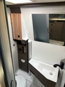 Fahrzeugbild Bürstner B66 600 C Im Zulauf #10