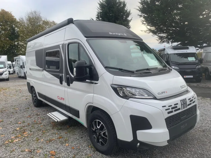 Fahrzeugbild Sunlight Camper Van CLIFF 600 X Adventure Ausstattung* #1