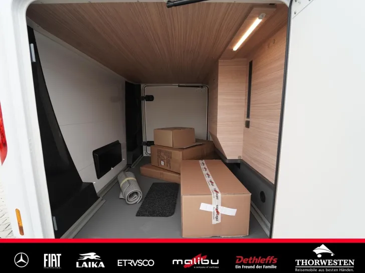 Fahrzeugbild Malibu I 450 RB LE comfort Mercedes MJ 2026 DISTRONIC #31