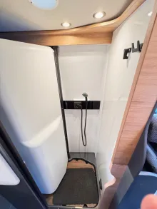 Fahrzeugbild Knaus BoxLife 600 MQ Platinum Selection Automatik, AHK uvm. #17