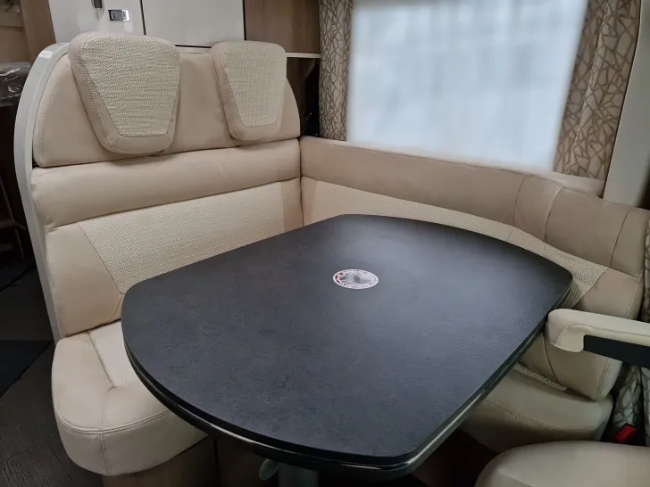 Fahrzeugbild Carthago C1-TOURER T 143 KB-LE #9