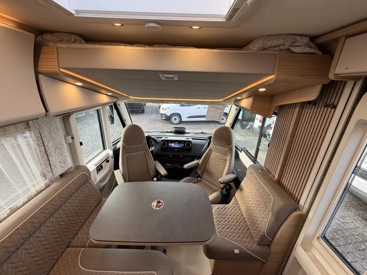 Fahrzeugbild Malibu I 450 RB LE comfort Mercedes #7