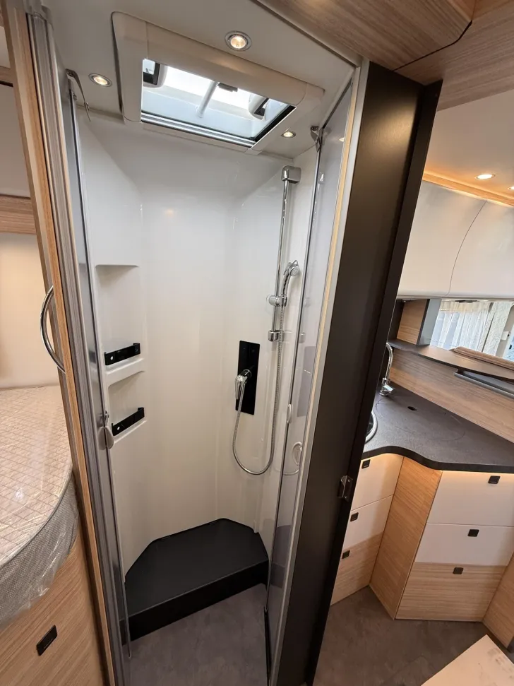 Fahrzeugbild Malibu I 450 RB LE comfort Mercedes #13