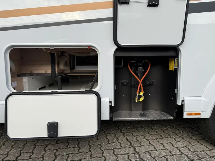 Fahrzeugbild Malibu I 450 RB LE comfort Mercedes #26