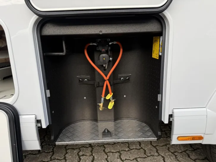 Fahrzeugbild Malibu I 450 RB LE comfort Mercedes #28