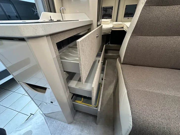 Fahrzeugbild Karmann Mobil Davis Lifestyle 620 Solar - Dieselheizung - ALU #16