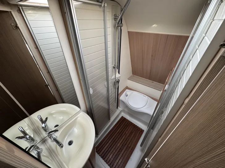 Fahrzeugbild Bürstner Averso 450 TS #8