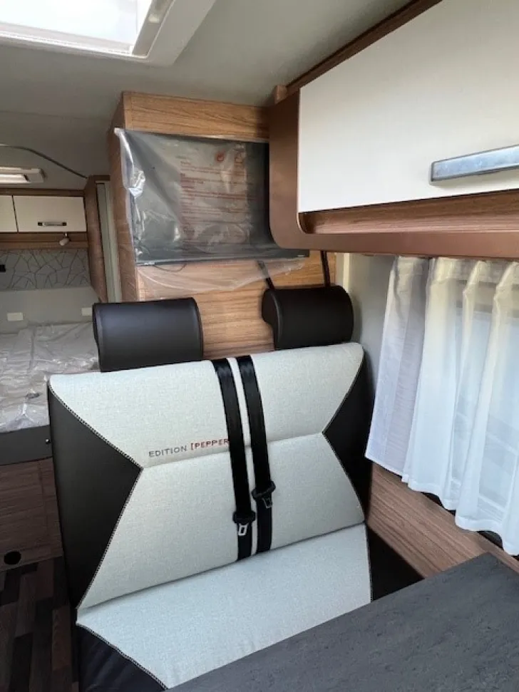 Fahrzeugbild Weinsberg CaraCompact 600 MF EDITION [Pepper] #6