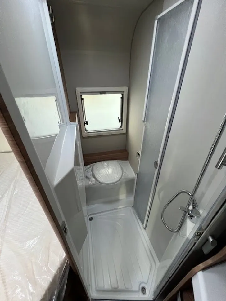 Fahrzeugbild Weinsberg CaraCompact 600 MF EDITION [Pepper] #10