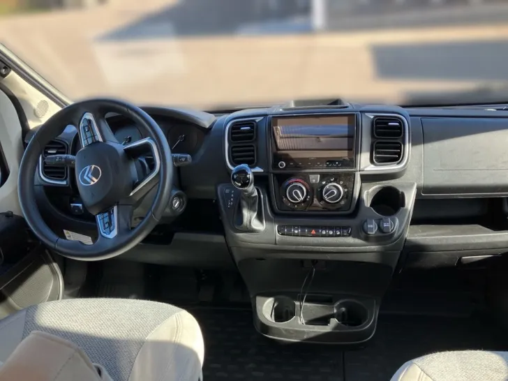 Fahrzeugbild Carado V 132 #11