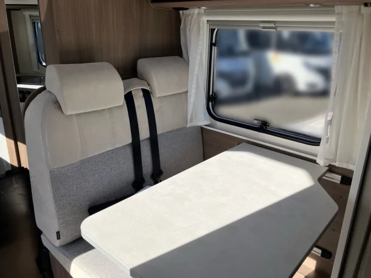 Fahrzeugbild Carado V 132 #14