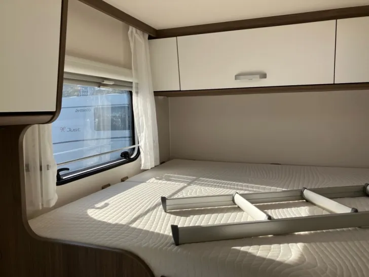 Fahrzeugbild Carado V 132 #22