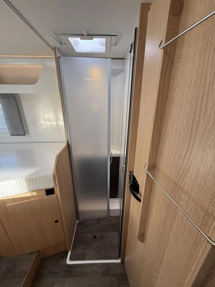 Fahrzeugbild Sunlight Adventure T Ford 680 #12