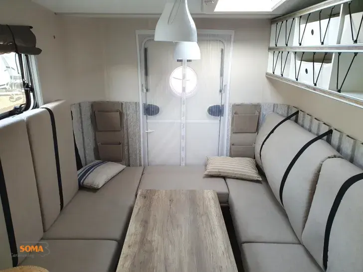 Fahrzeugbild Hobby Beachy 360 #8