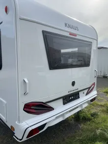 Fahrzeugbild Knaus Südwind 450 FU 60 YEARS Bugfenster + Cityanschluss #6