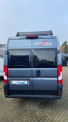 Frontal Hinten Malibu Van First Class - Two Rooms 640 LE RB Listenpreis: 105.800€