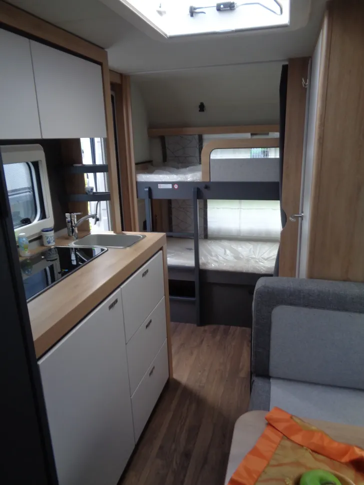 Fahrzeugbild Knaus Sport 500 QDK Modell 2027 mit Garagentür #9