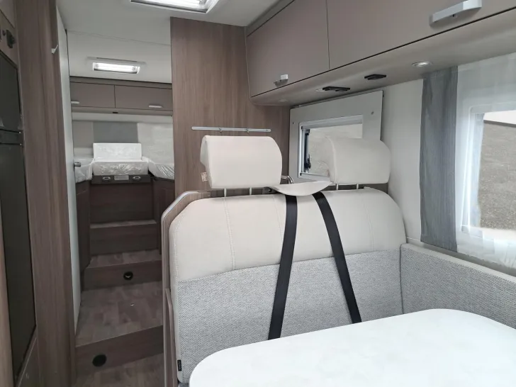 Fahrzeugbild Carado I 447 Pro+ Automatik, 4.400 kg, Solar, Sat, TV #9