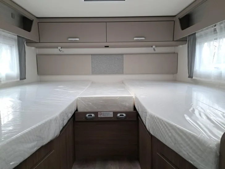 Fahrzeugbild Carado I 447 Pro+ Automatik, 4.400 kg, Solar, Sat, TV #17