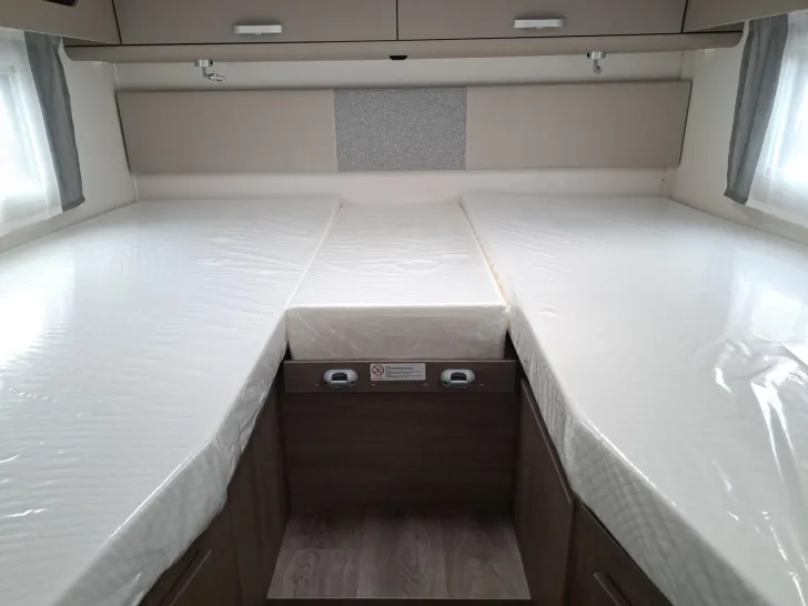 Fahrzeugbild Carado I 447 Pro+ Automatik, 4.400 kg, Solar, Sat, TV #19