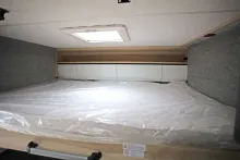 Fahrzeugbild Hobby De Luxe 515 UHL /Modell 2026/2.000 kg/Bettverbre #9