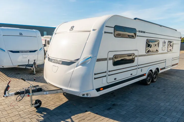 Fahrzeugbild LMC Exquisit VIP 710 EDITION Leichter Schaden Rechts #2