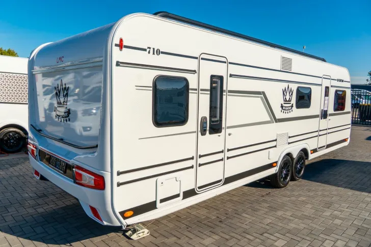 Fahrzeugbild LMC Exquisit VIP 710 EDITION Leichter Schaden Rechts #4
