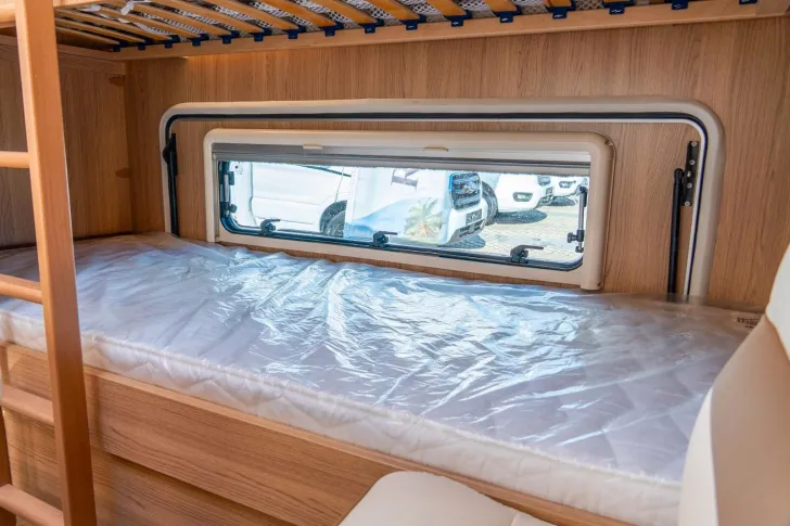 Fahrzeugbild LMC Exquisit VIP 710 EDITION Leichter Schaden Rechts #10