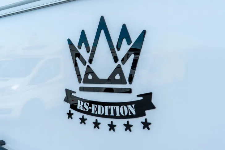 Fahrzeugbild LMC Exquisit VIP 710 EDITION Leichter Schaden Rechts #30