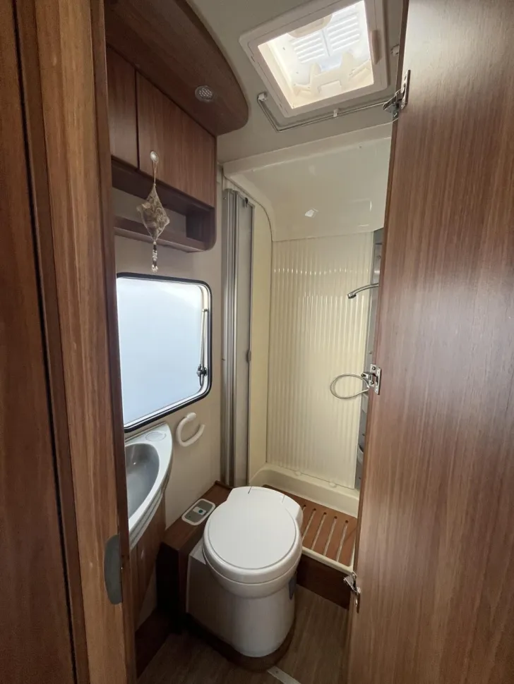 Fahrzeugbild Carado T 345 #11