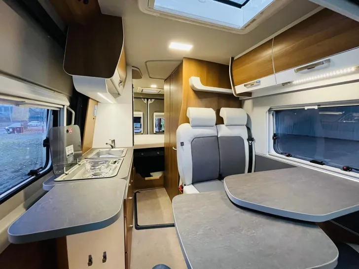 Fahrzeugbild VanTourer 600 D ++NAVI+RFK+SOLAR+LITHIUM++ #16