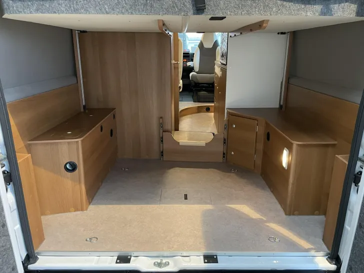 Fahrzeugbild VanTourer 600 D ++NAVI+RFK+SOLAR+LITHIUM++ #35