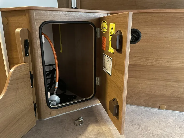 Fahrzeugbild VanTourer 600 D ++NAVI+RFK+SOLAR+LITHIUM++ #36