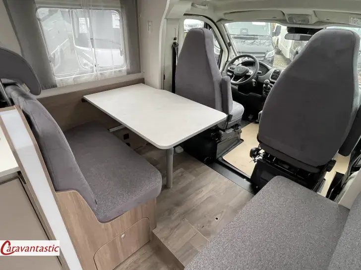 Fahrzeugbild Carado TEILINTEGRIERTE 448 #4