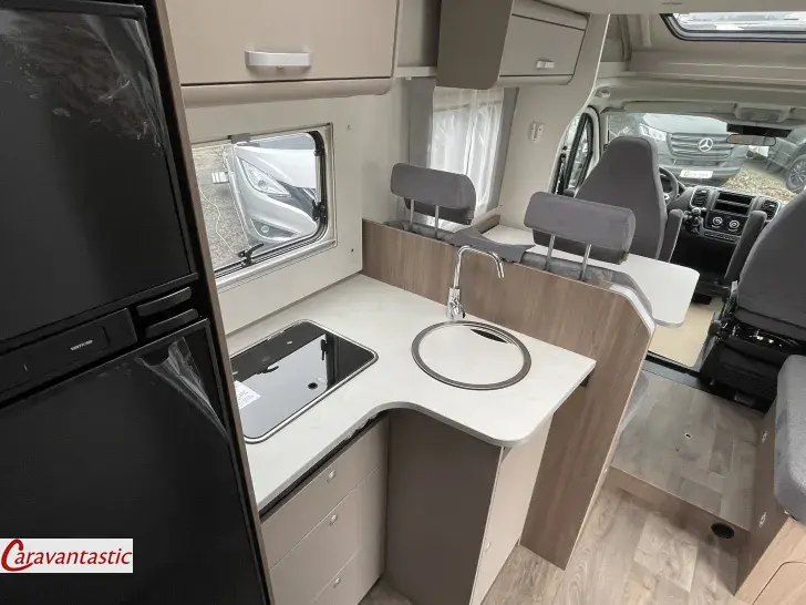 Fahrzeugbild Carado TEILINTEGRIERTE 448 #12