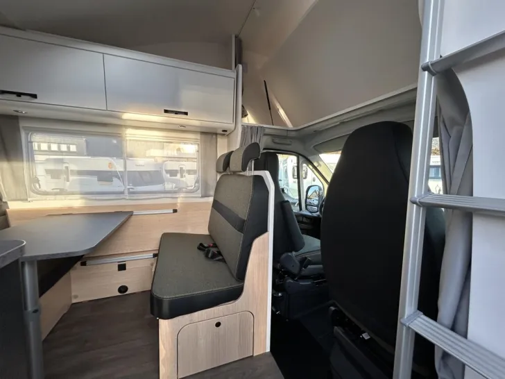 Fahrzeugbild Sunlight A 70 #7