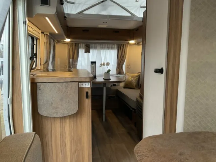 Fahrzeugbild Hymer Eriba ERIBA Touring 430 / EDITION-LEGEND / 1.2t #6