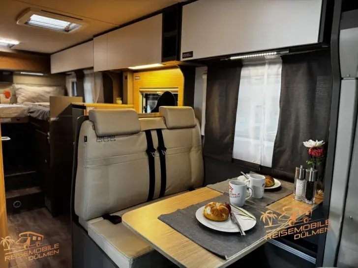 Fahrzeugbild LMC Tourer Lift H 660 G 70 Jahre Auto. #11