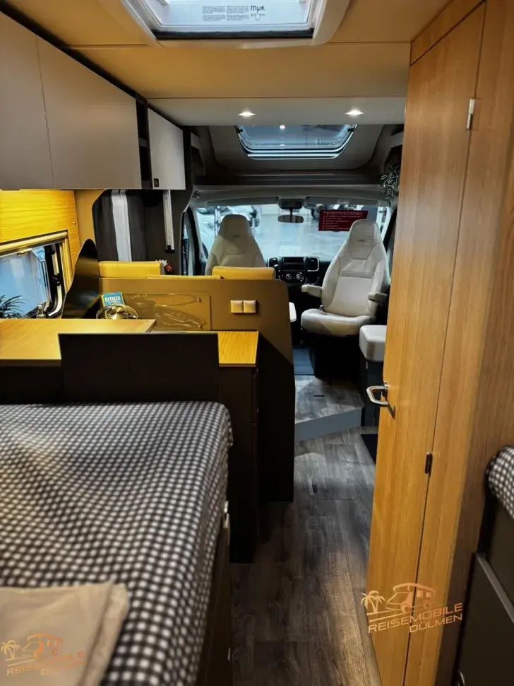 Fahrzeugbild LMC Tourer Lift H 660 G 70 Jahre Auto. #18