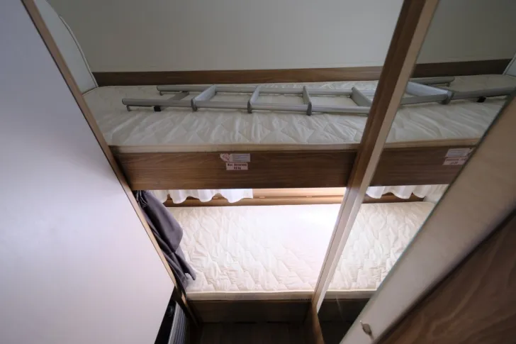 Fahrzeugbild Bürstner Premio 495 TK/Festbett+Etagenbetten #10