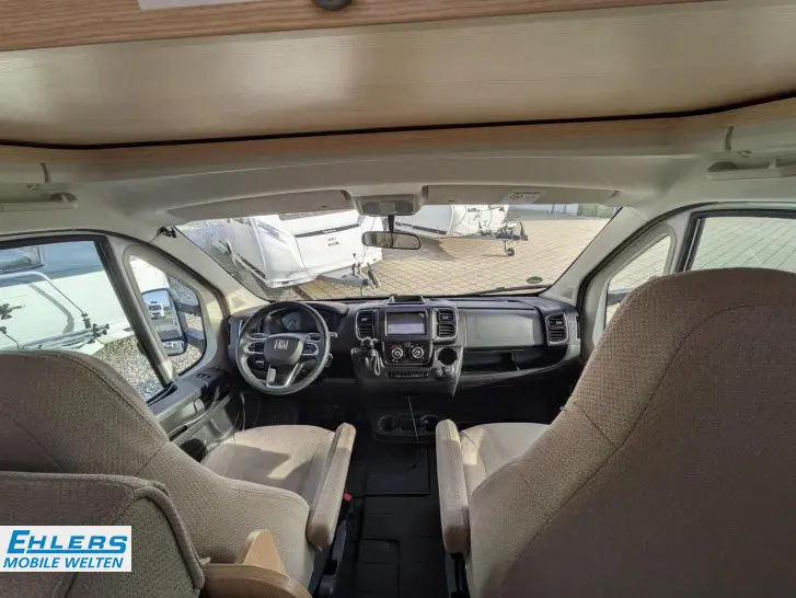 Fahrzeugbild LMC Tourer A 690 G 140PS/Autom/Isofix/Markise/Fahrradträger #7
