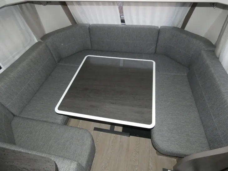 Fahrzeugbild Hobby Prestige 660 WFC #7