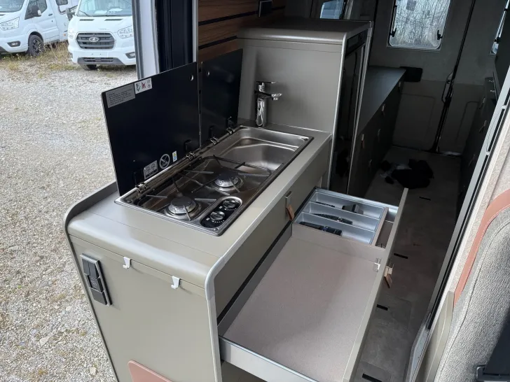 Fahrzeugbild Hymer CAMPER VAN YELLOWSTONE #9