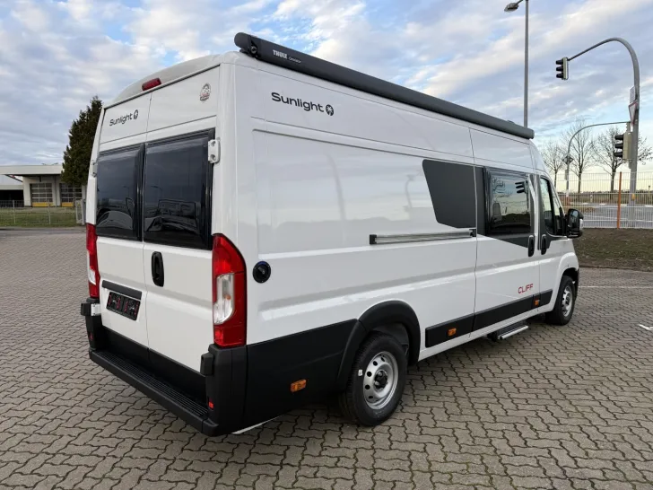 Fahrzeugbild Sunlight Cliff 640 Peugeot #3