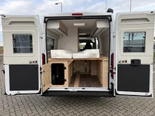 Fahrzeugbild Sunlight Cliff 640 Peugeot #6